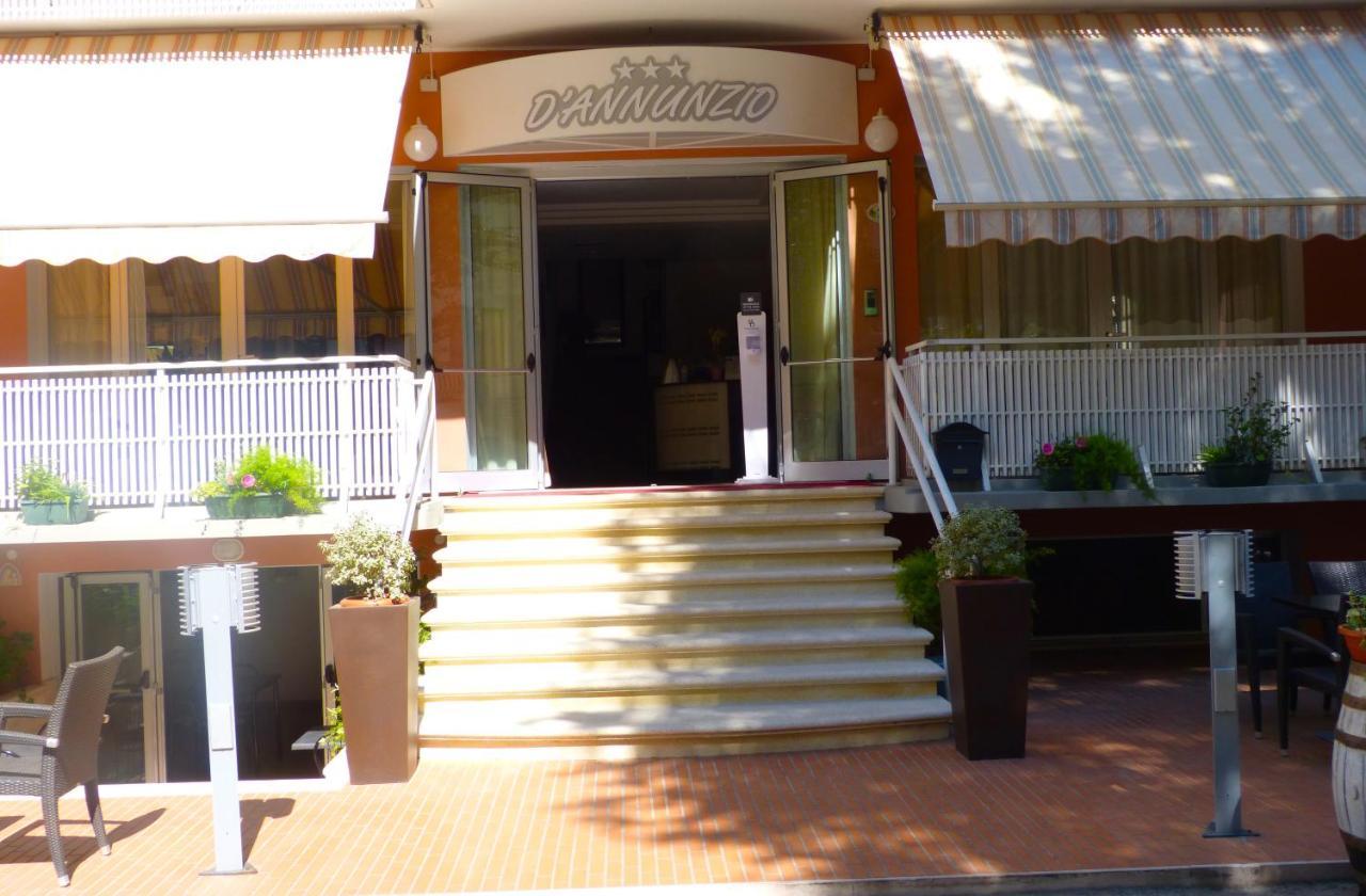 Hotel D'Annunzio Cattolica Kültér fotó