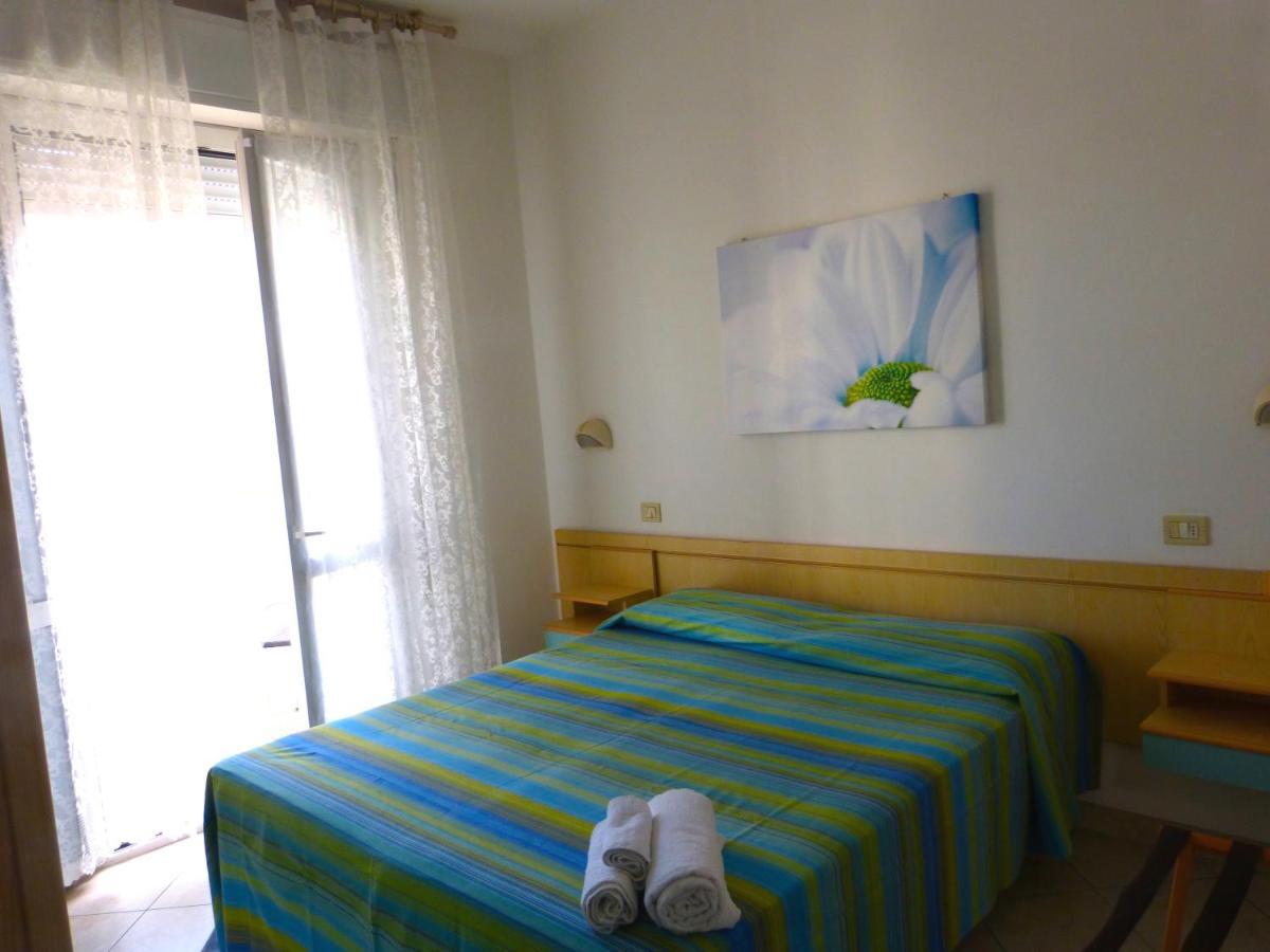 Hotel D'Annunzio Cattolica Kültér fotó