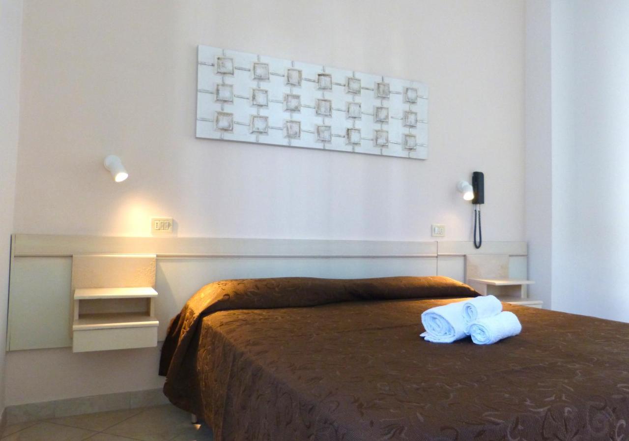 Hotel D'Annunzio Cattolica Kültér fotó