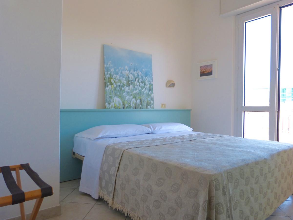 Hotel D'Annunzio Cattolica Kültér fotó